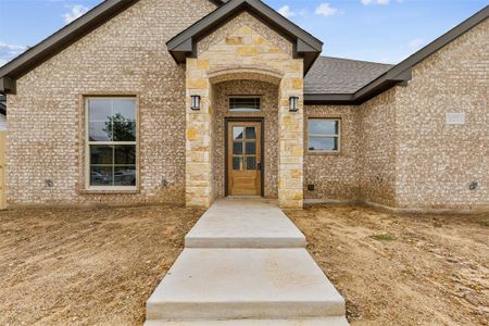 New construction Single-Family house 527 Phillips Street, Cleburne, TX 76033 - photo 5 5