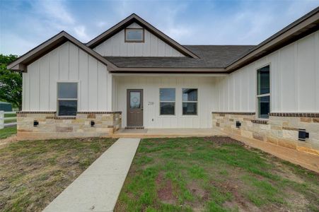 New construction Single-Family house 210 Chisholm Hills Drive, New Fairview, TX 76078 - photo 2 2