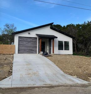 New construction Single-Family house 3603 Sioux Trail, Granbury, TX 76048 - photo 1 1