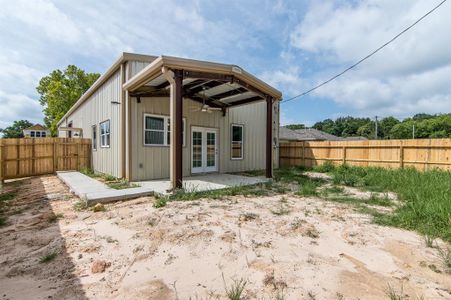 New construction Single-Family house 335 Holiday, Tomball, TX 77375 - photo 32 32