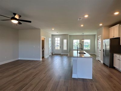 New construction Single-Family house 9513 Ephemeral Dr, Manor, TX 78653 - photo 6 6