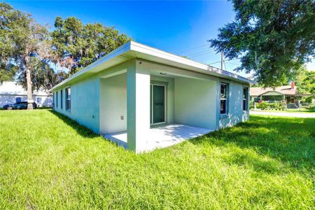 New construction Single-Family house 14400 Lawrence Street, Dade City, FL 33523 - photo 32 32