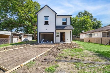 New construction Single-Family house 802 E Adoue Street, Baytown, TX 77520 - photo 0