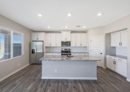 New construction Single-Family house 10299 North 115th Avenue, Youngtown, AZ 85363 - photo 5 5