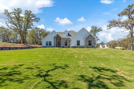 New construction Single-Family house 674 Winkler Way, Springtown, TX 76082 - photo 2 2