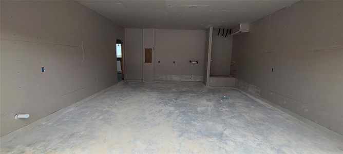 New construction Single-Family house 508 Palo Brea Loop, Hutto, TX 78634 Colton Homeplan- photo 16 16
