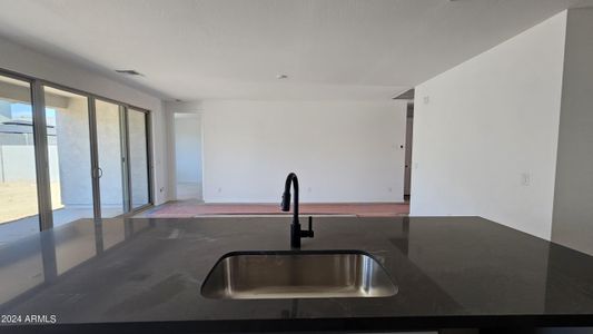 New construction Single-Family house 2028 E Lariat Avenue, San Tan Valley, AZ 85140 Violet Homeplan- photo 23 23
