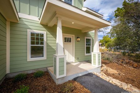 New construction Single-Family house 1672 Hillcrest Forest, Canyon Lake, TX 78133 - photo 0