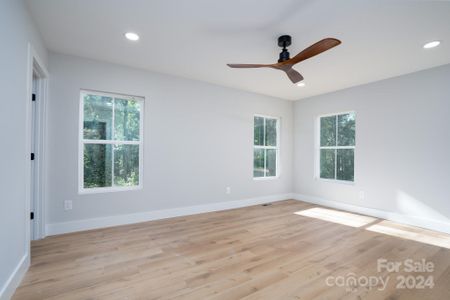 New construction Single-Family house 525 Crowell Avenue, Statesville, NC 28677 - photo 10 10