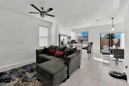 New construction Townhouse house 11820 Sw 245Th Ter, Unit 11820, Homestead, FL 33032 - photo