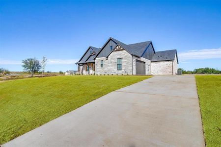 New construction Single-Family house 2009 Willy Dilly Road, Springtown, TX 76082 - photo 0 0