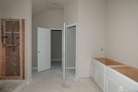 New construction Single-Family house 6810 Lime Rock Bluff, San Antonio, TX 78253 Polo - 40' Smart Series- photo 8 8