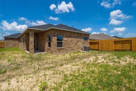 New construction Single-Family house 4222 Chadwick Road, Texas City, TX 77591 Plan 1505- photo 28 28