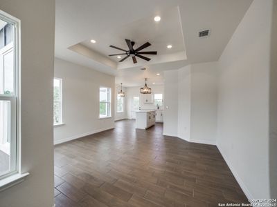 New construction Single-Family house 627 Indian Trl, Spring Branch, TX 78070 - photo 2 2