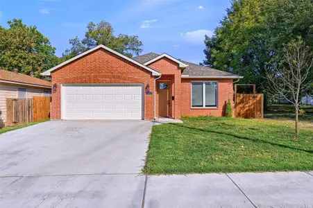 New construction Single-Family house 207 W Wilson Ave., Sherman, TX 75090 - photo 0