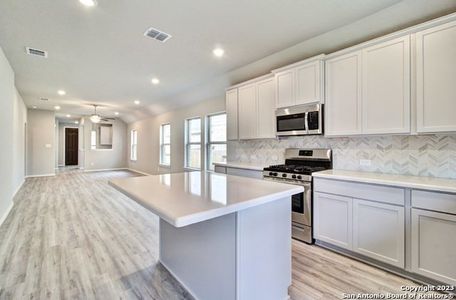 New construction Single-Family house 613 Jaboncillo Street, New Braunfels, TX 78132 Journey Series - Horizon- photo