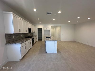 New construction Single-Family house 12142 W Levi Drive, Avondale, AZ 85323 Plan 3501 Exterior C- photo 4 4