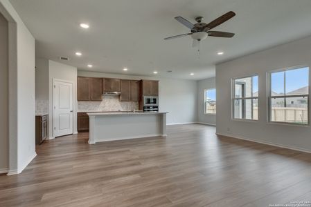 New construction Single-Family house 7819 Viper Cove, San Antonio, TX 78253 Makenzie Homeplan- photo 11 11