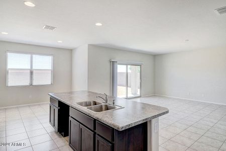 New construction Single-Family house 5316 E Umber Road, San Tan Valley, AZ 85143 - photo 6 6