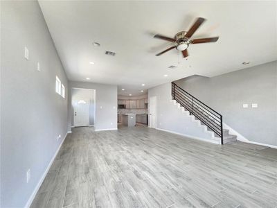 New construction Single-Family house 8102 Scott Street, Houston, TX 77051 - photo 4 4