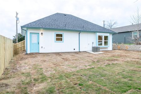 New construction Single-Family house 812 Pecos River Drive, Granbury, TX 76048 - photo 22 22