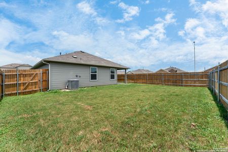 New construction Single-Family house 140 Fire Oak, San Marcos, TX 78666 - photo 24 24