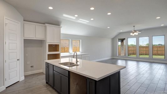 New construction Single-Family house 149 Red Oak, Castroville, TX 78009 Design 2474W- photo 10 10