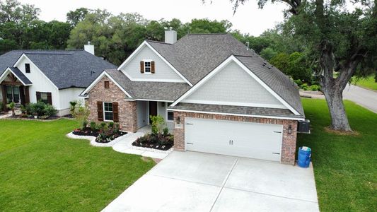 New construction Single-Family house 202 Woodhaven Drive, West Columbia, TX 77486 - photo 24 24