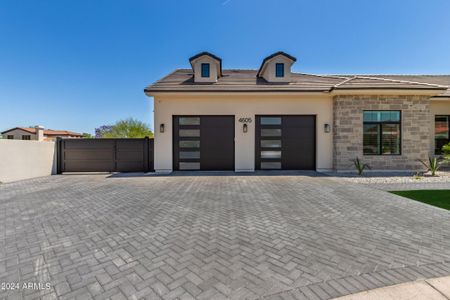 New construction Single-Family house 4605 W Honeysuckle Drive, Phoenix, AZ 85083 - photo 4 4