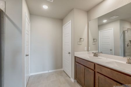 New construction Single-Family house 212 Drew Circle, Seguin, TX 78155 The Murray F- photo 39 39