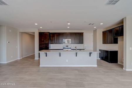 New construction Single-Family house 41000 W Agave Road, Maricopa, AZ 85138 Villagio Series - Belice- photo 8 8