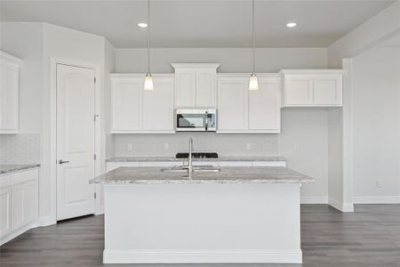 New construction Single-Family house 1832 Night Owl Way, Mesquite, TX 75181 Manor Series - Denver- photo 4 4