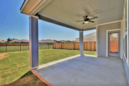 New construction Single-Family house 1519 Estelea Grove, New Braunfels, TX 78130 - photo 40 40