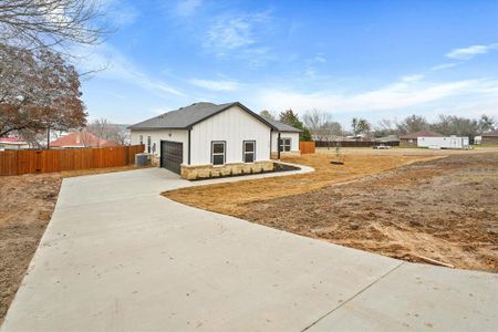 New construction Single-Family house 112 Coronado Trail, Weatherford, TX 76087 - photo