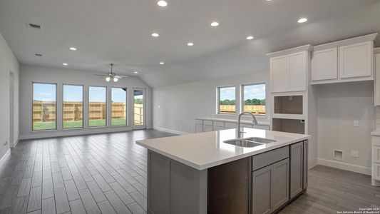 New construction Single-Family house 116 Spanish Oak, Castroville, TX 78009 Design 2513W- photo 10 10