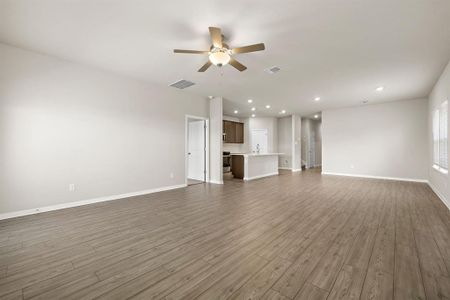 New construction Single-Family house 124 Short Toed Swoop Ln, Cedar Creek, TX 78612 - photo 7 7