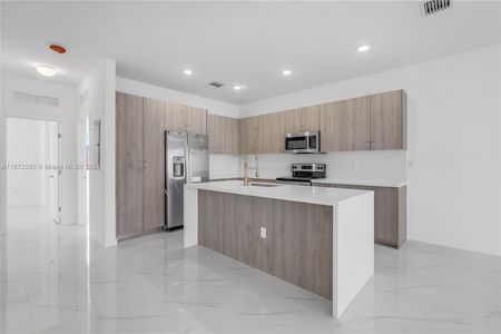 New construction Townhouse house 22427 SW 125th Avenue, Unit B, Miami, FL 33177 - photo 9 9