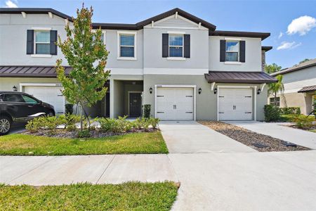 New construction Townhouse house 30826 Veridian Way, Wesley Chapel, FL 33543 - photo 1 1
