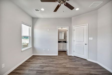New construction Townhouse house 209 Peruna Dr, Marble Falls, TX 78654 - photo 20 20