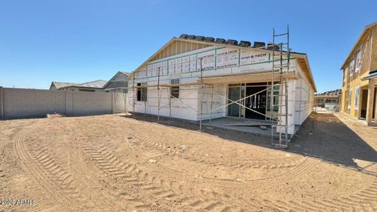 New construction Single-Family house 22912 E Roundup Way, Queen Creek, AZ 85142 - photo 13 13