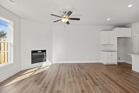 New construction Townhouse house 1587 Gin Blossom Circle, Lawrenceville, GA 30045 Walker Anderson  The Davenport- photo 6 6