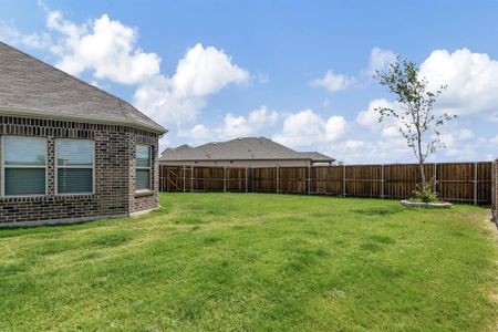 New construction Single-Family house 8905 Wheat Penny Court, Fort Worth, TX 76131 - photo 35 35
