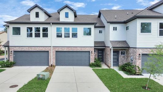 New construction Townhouse house 3810 Lakewood Drive, Montgomery, TX 77356 - photo 0