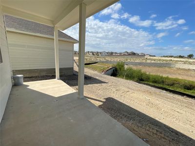 New construction Single-Family house 736 Palo Brea Loop, Hutto, TX 78634 - photo 33 33