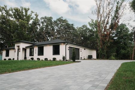 New construction Single-Family house 4805 W Knights Griffin Road, Plant City, FL 33565 - photo 4 4