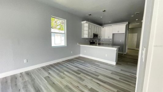 New construction Single-Family house 9408 N Tenth Street, Tampa, FL 33612 - photo 5 5