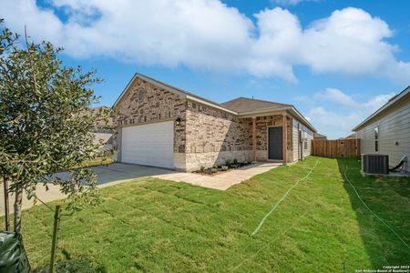 New construction Single-Family house 7415 Homewood Ln, Elmendorf, TX 78112 RC Somerville- photo 1 1