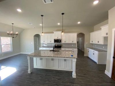 New construction Single-Family house 2001 Bedford Court, Weatherford, TX 76088 - photo 8 8