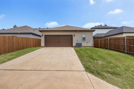 New construction Single-Family house 641 The Cottages, Godley, TX 76044 - photo 22 22