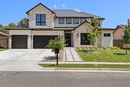 New construction Single-Family house 3404 Peregrine Falcon, Austin, TX 78746 - photo 0